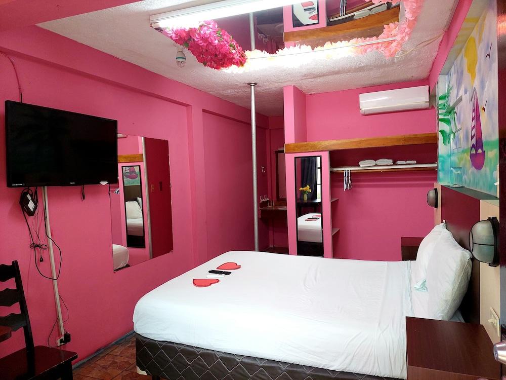 The Bakadeer Inn Kota Belize Bagian luar foto
