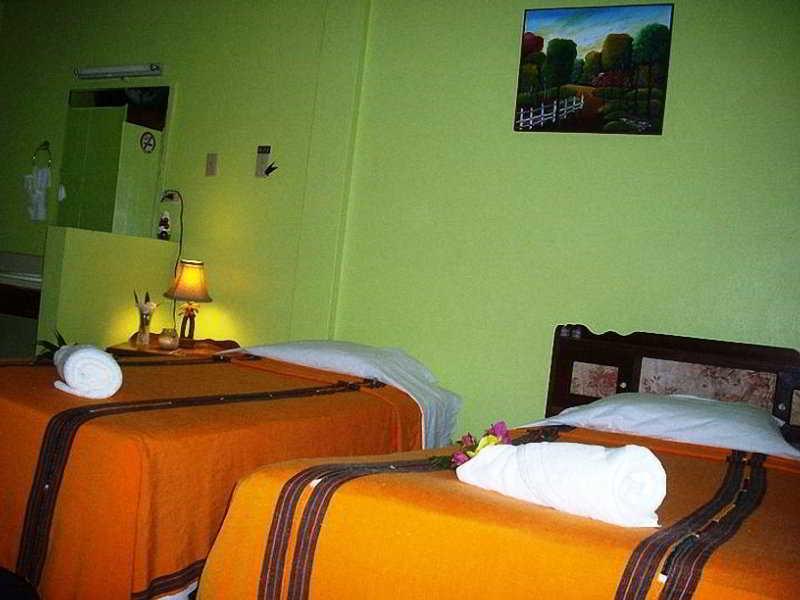 The Bakadeer Inn Kota Belize Bagian luar foto