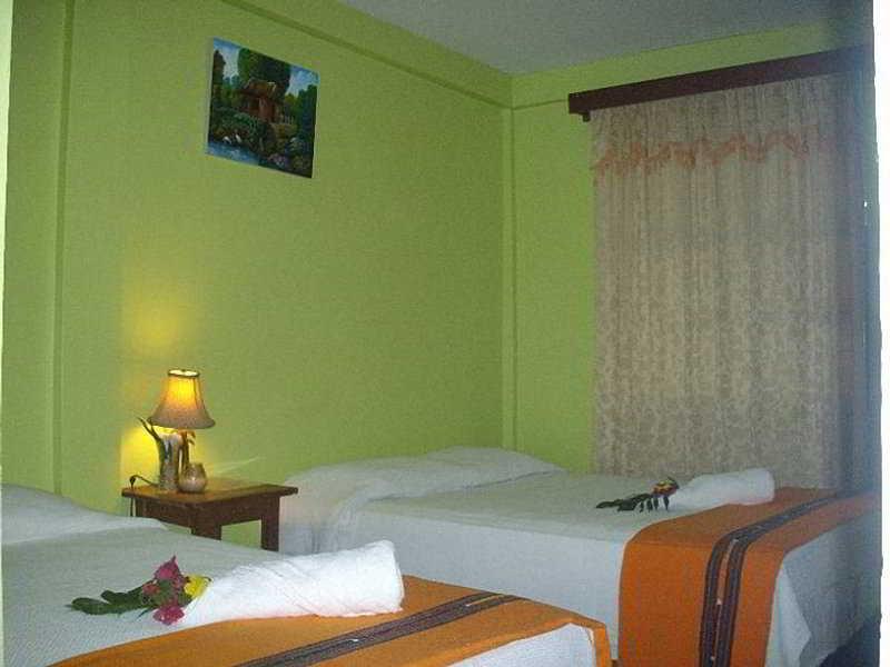 The Bakadeer Inn Kota Belize Bagian luar foto